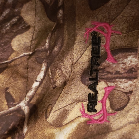 Realtree coat - Picture 3 of 7